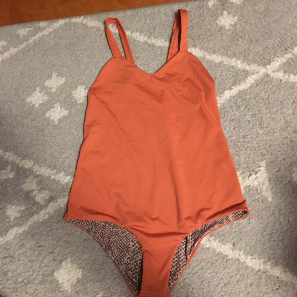 Acacia saba one piece